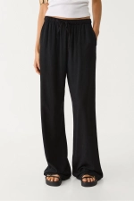 Women's Black Linen Blend Wide Leg Trousers Photograph-2