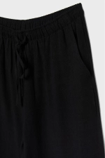 Women's Black Linen Blend Wide Leg Trousers Photograph-7